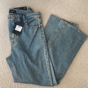 Club Monaco Kick crop jean